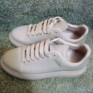 Alexander McQueen men sz 10
